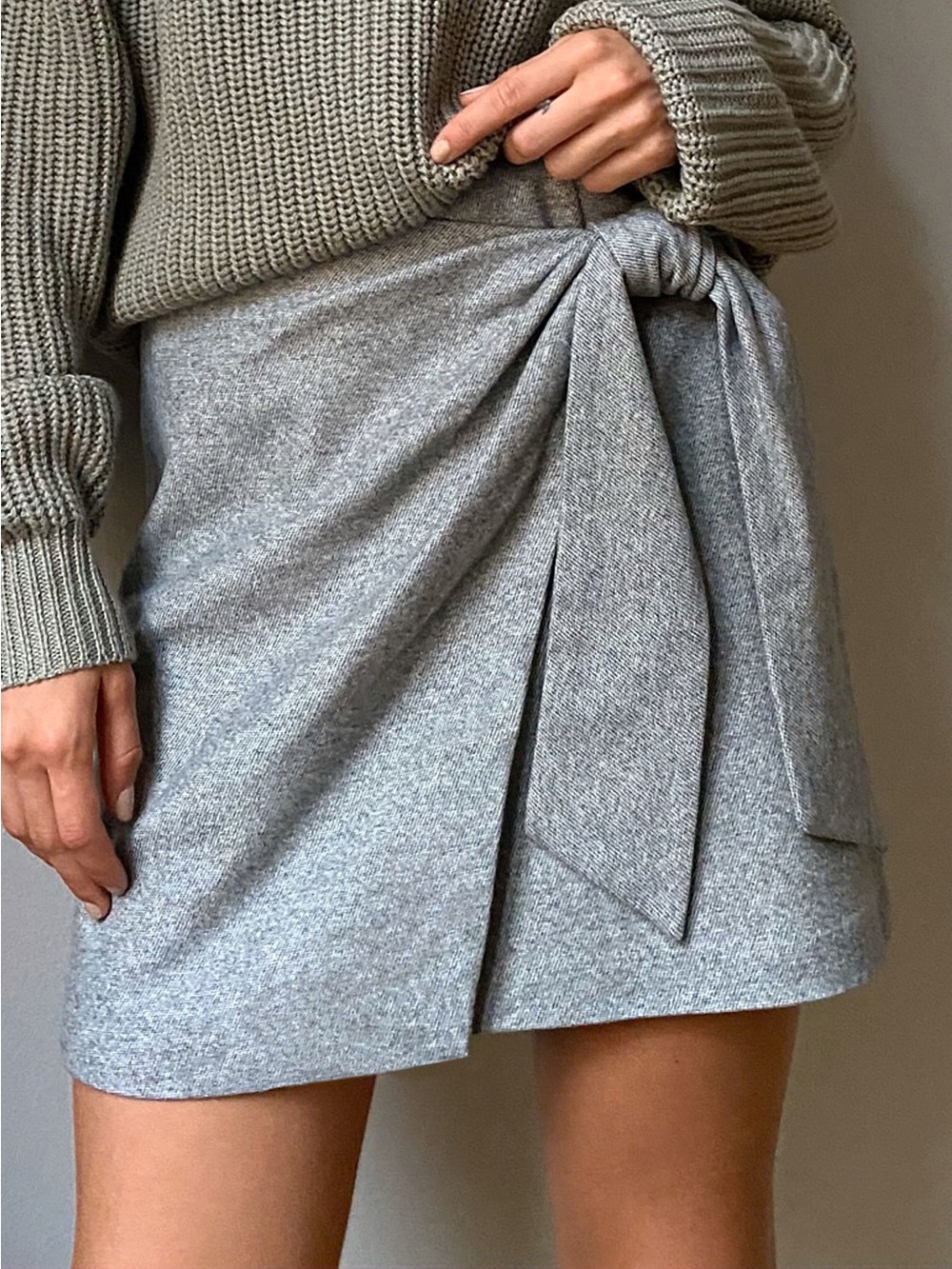 Aritzia Wilfred Front Wrap Skirt - Gray